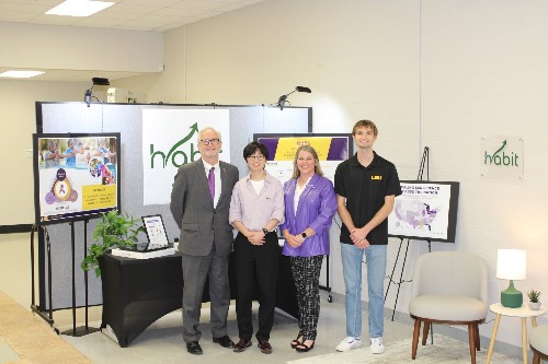 LSU Chancellor Dalton with HABIT Lab Members