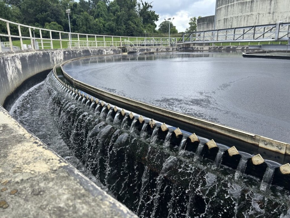 wastewater treatment clarifier