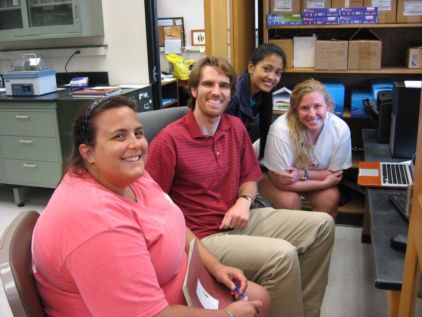 Brian Grone, Karen Jr., Anupa, and Danielle in the lab