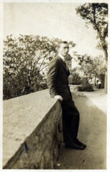 Voegelin resting on a ledge