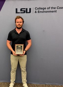 lee with award