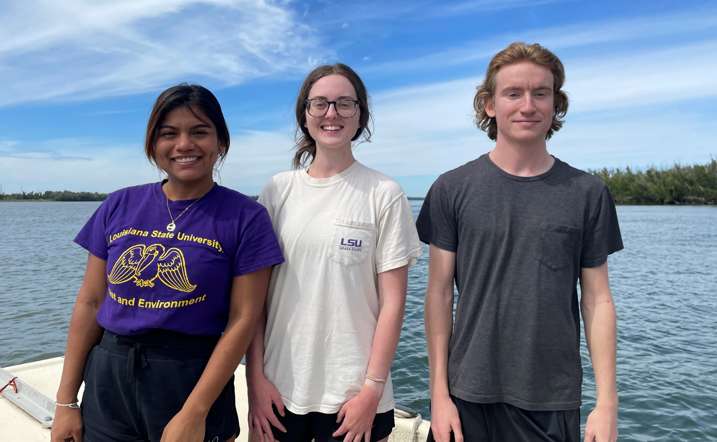 students on mississippi river